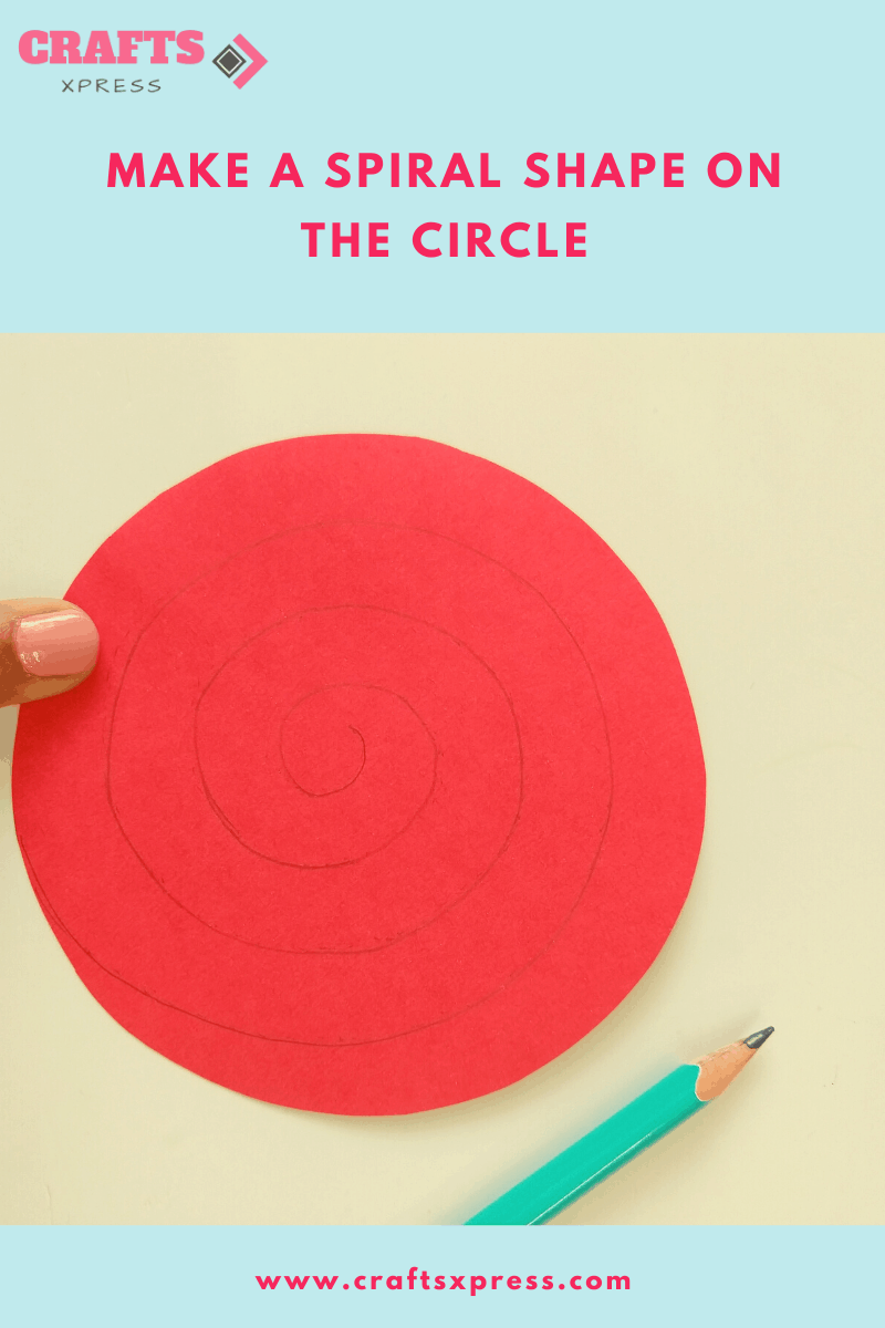 make a spiral shape on the circle